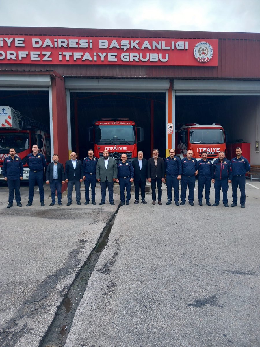 doganbekiroglu's tweet photo. İtfaiyecilik haftası münasebetiyle İtfaiye Daire Başkanlığı Körfez İtfaiye Grubunu ziyaret ederek , İtfaiye amirimiz ve İtfaiye erlerimizle hasbihal ederek haftalarını kutladık. @MHP_Bilgi https://t.co/SE2OqXjqwO