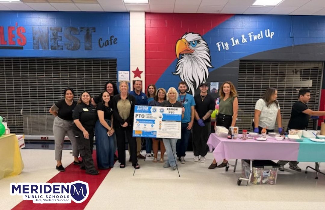 MeridenK12's tweet photo. 🍦 What a sweet turnout for Edison Middle School’s first PTO event of the year! Administration, teachers, parents, and PTO members came together for an Ice Cream Social to welcome EMS families.

📸 Photo Credit: BOE Representative Stephany Morales Valentin

#EdisonEagles https://t.co/Ex7XdoQ0jU