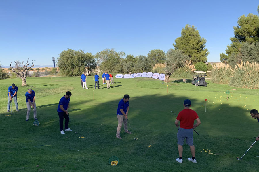 AbastGrup's tweet photo. El pasado 22 de septiembre reunimos a clientes, partners y representantes del equipo de Abast en el II Encuentro Deportivo ABAST en Madrid, una jornada que combinó deporte y networking entre profesionales de las #TIC. https://t.co/rsuhR1nFwm https://t.co/68SWsYt7U1