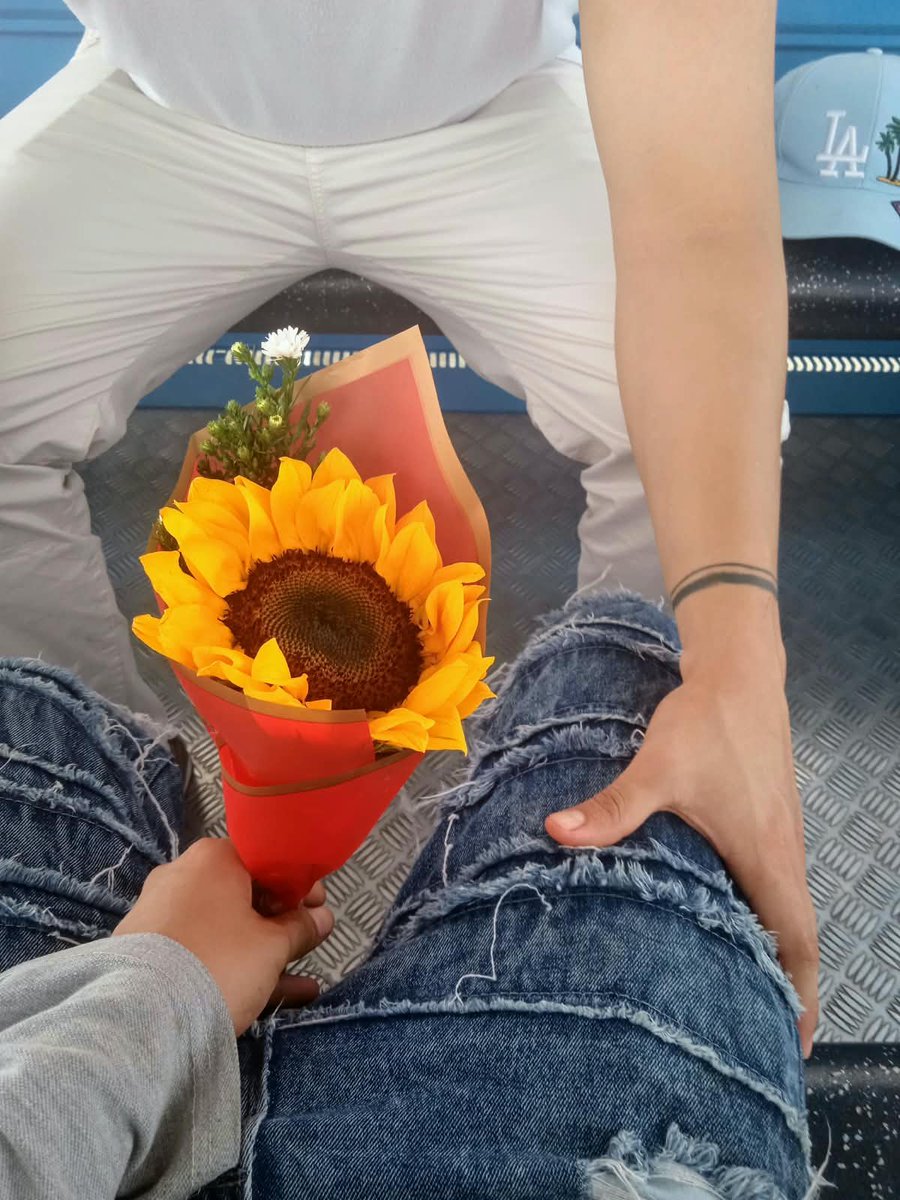 twink170297's tweet photo. un nueva etapa con mi chico💙 https://t.co/bs1NIEKDhF
