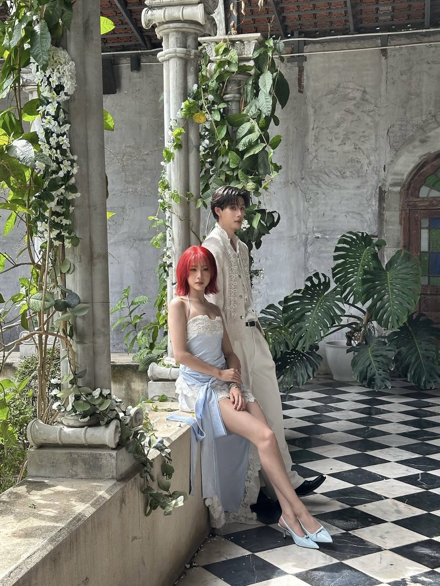 staringonstar's tweet photo. น้องๆเฟลิซน่ารัก โพสรูปคู่พี่ธีกันทุกคนเลย ถึงในเอมวีจะเจ้าชู้ แต่ชีวิตจริงเค้าเอ็นดูกันไปหมดด🤏🏻🎀

TEE X FRIENDLIST 
#FriendListFELIZZ
#tee_vtp https://t.co/KGZ1HY89HE