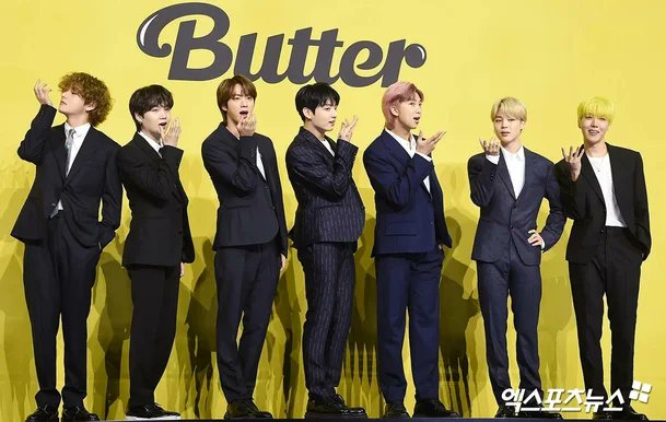 NetizenSpill's tweet photo. [Breaking News] BTS Wins 'Song of the Year' at 'MTV VMAs'… Claiming a Daesang Trophy After 5 Years

1. [+36;-3] Now this is true class
2. [+27;-2] Whoa, so they gave them the award even without them appearing at the show? That’s what gives me chills. BTS's influence is insane
3. [+17;-2] Congrats to BTS on the Daesang. The American general public keeps chanting "BTS, BTS," so it's a real shame that only those kkondae Grammy voting members, packed with bias and prejudice, keep engaging in racial discrimination
4. [+10;-1] Even BTS went to the military, yet the Korean national baseball team, who literally lost to a team of amateur Sunday-league players, gets exempt from military service just for winning a gold medal at the Asian Games
5. [+10;-1] Even BTS, who genuinely elevated the nation's global prestige like this, went to the military, yet baseball players get military exemptions just for an Asian Games gold medal. The contrast is seriously insane
6. [+10;-1] Whoa, this is insane. BTS is genuinely amazing
7. [+10] BTS is seriously legendary. A true global group‼️❤️

cr: Nate

#bts