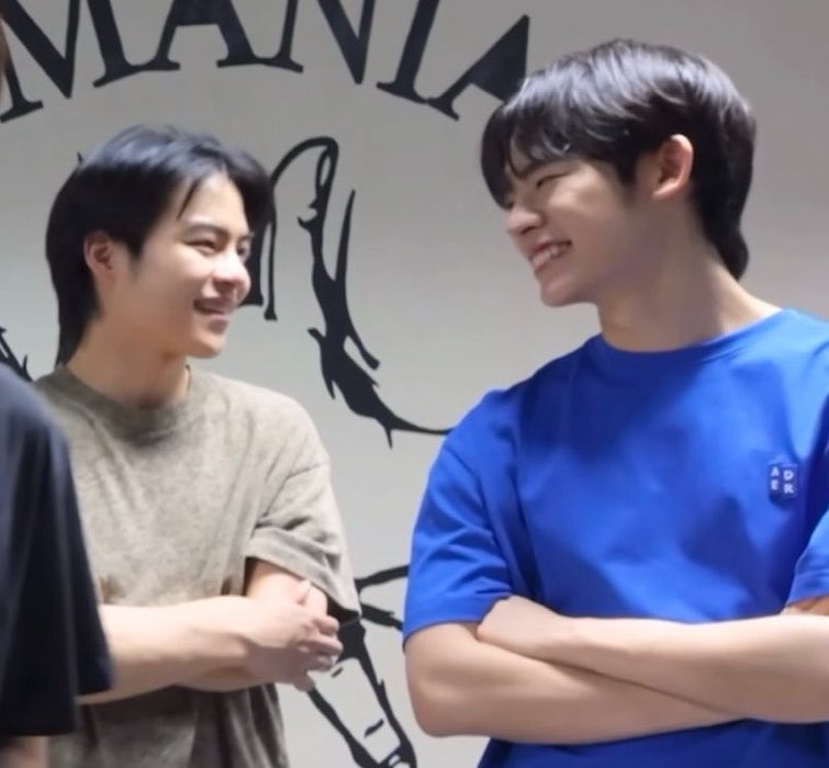 cuzmarcpor's tweet photo. เด็กแฝดของพี่มอมๆ 
🫳🏻🫳🏻
🦖🐻‍❄️
💙🩵 https://t.co/XqcsCfMELv