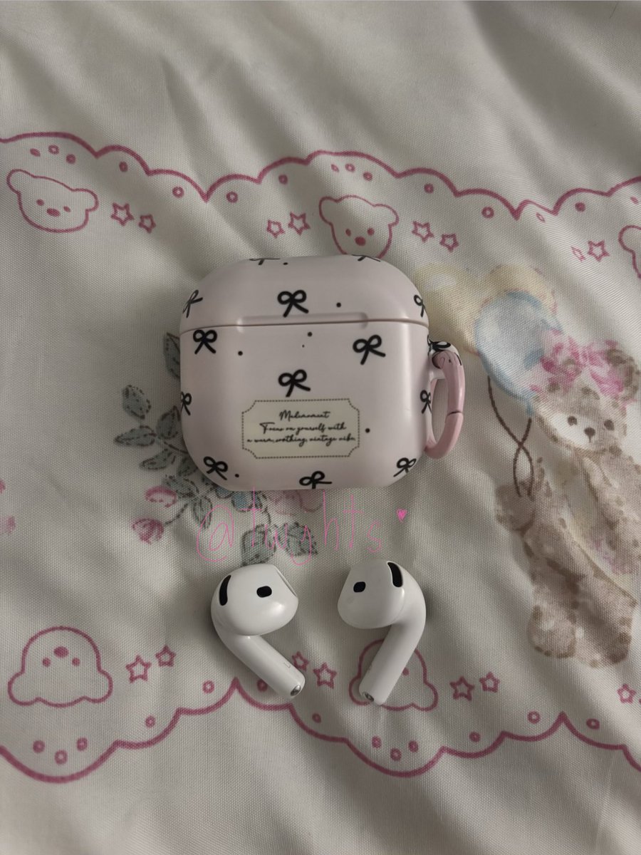 twjhts's tweet photo. ส่งต่อ airpods 4 anc (มีกล่อง)
 
  3500 [รับผ่อน]
📮free shipping 
มีประกัน AppleCare+ ถึง08/70 

สนใจจริง ๆ ค่อยเดมน้า 🙇🏻‍♀️🩷

#ส่งต่อairpods #airpodsมือสอง #airpods #airpodsมือ2 #ส่งต่อไอโฟน #ส่งต่อไอแพด https://t.co/PE3boTOdn5