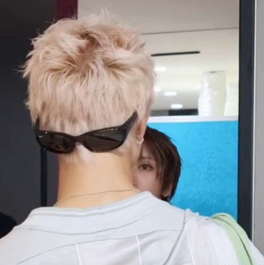 PALOONPOONs's tweet photo. มึง https://t.co/fxYxJCmctl