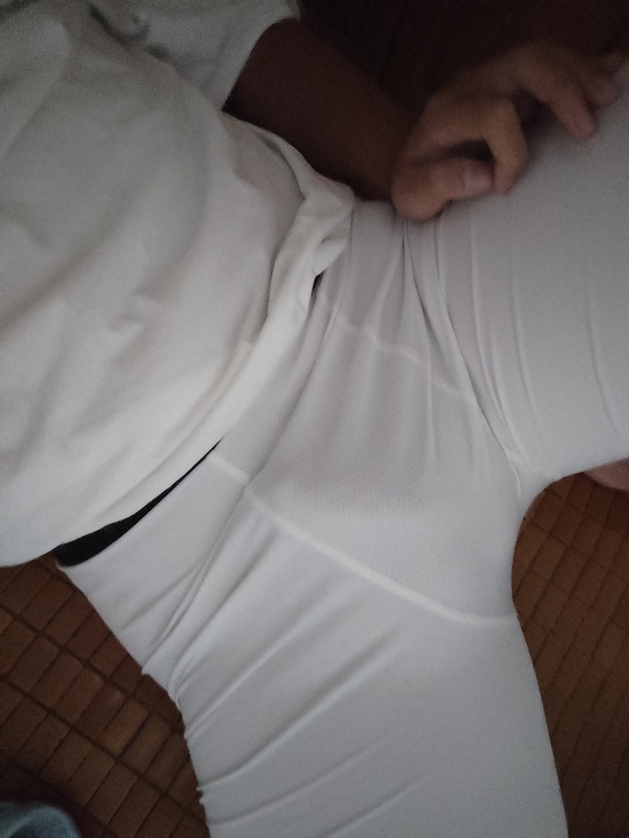 Yuqingforlover's tweet photo. #gay
喜欢你野爹的大屌吗，给他舔干净 https://t.co/6lxOan5xsL