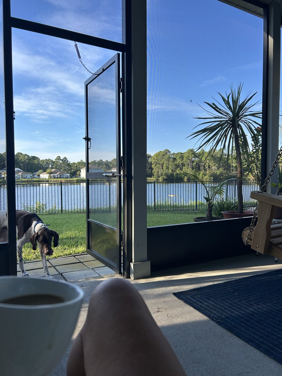 2SweetnSalty's tweet photo. Peaceful morning! Counting my blessings! https://t.co/ZVm2cyejlg