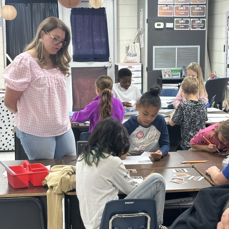 lyonsupperelem's tweet photo. Mrs. Wommacks &amp; Mrs. H. Braddy's classes completed bakery stations on Friday using multiplication strategies. Making real life connections is not only engaging, but helps students see the importance of math. 
#LUES #SHINE #MissionExcellence #MathMatters https://t.co/NC10voaNMa