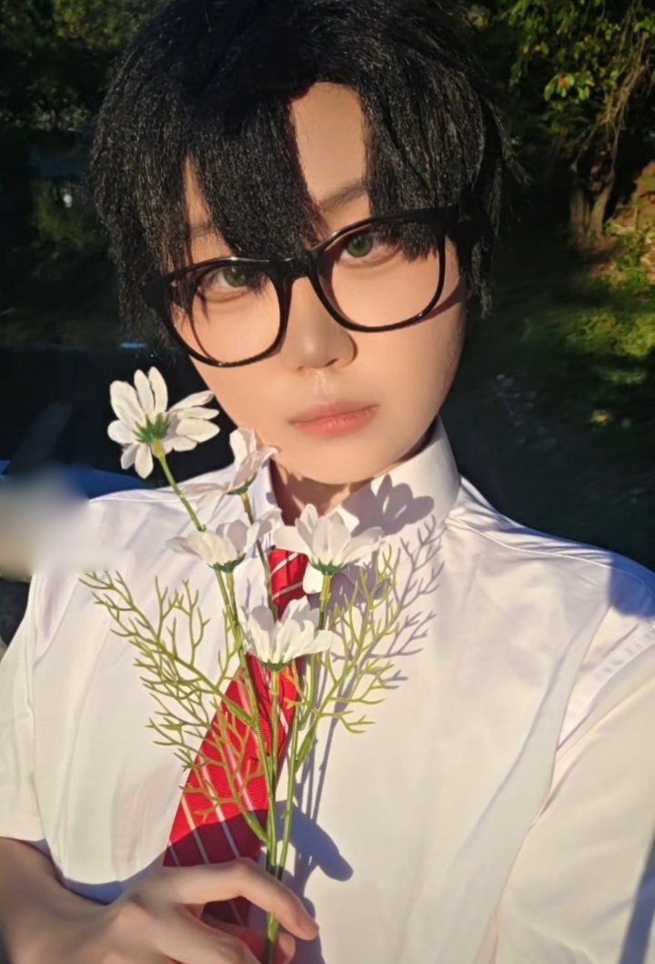 _Shiro_cos's tweet photo. #요즘로봇

9코페 때 사진인데 이제야 올리네요 🥺

안경에 미.친 트친이 있어서 네 장 꽉끼게 올려요.. https://t.co/GJJasd9piA
