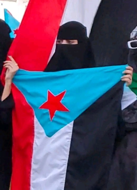 nlhws's tweet photo. كيف لي الا افتخر واني جنوبية وقائدي عيدروس الزبيدي. https://t.co/5UVrzxYYqj