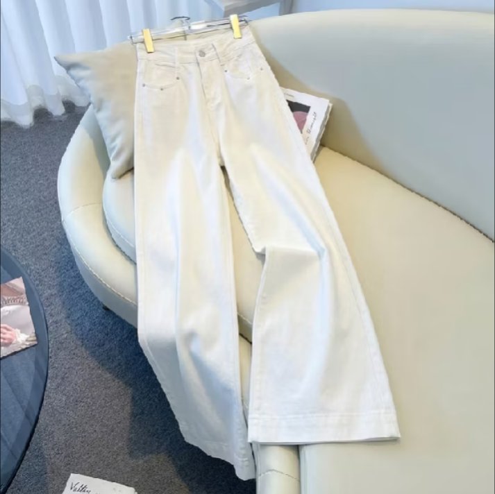 spillshopevd's tweet photo. Celana jeans yang bikin outfit basic jadi kelihatan lebih niat 😭🤎

Highwaist jeans tu emang penyelamat kalau lagi bingung mau pakai apa. Modelnya gampang dipaduin bangett😖

Yang lagi cari jeans baru, boleh banget intip yang ini 👀🛒
https://t.co/6wKiNZGqde
#ootdkekinian https://t.co/890nFtXl7F