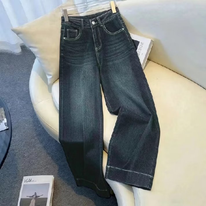 spillshopevd's tweet photo. Celana jeans yang bikin outfit basic jadi kelihatan lebih niat 😭🤎

Highwaist jeans tu emang penyelamat kalau lagi bingung mau pakai apa. Modelnya gampang dipaduin bangett😖

Yang lagi cari jeans baru, boleh banget intip yang ini 👀🛒
https://t.co/6wKiNZGqde
#ootdkekinian https://t.co/890nFtXl7F