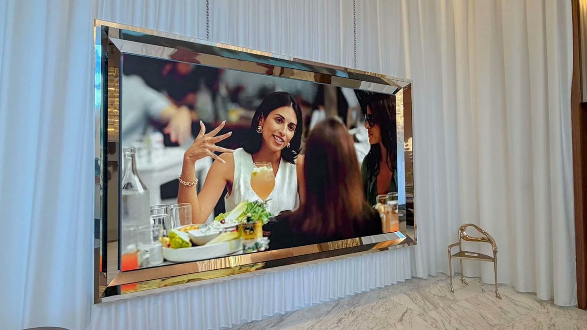 DigSignageToday's tweet photo. Waterfront Miami resort deploys LED, LCD video experience.  https://t.co/B0kxkzfc3m https://t.co/CDvBBUoUi0