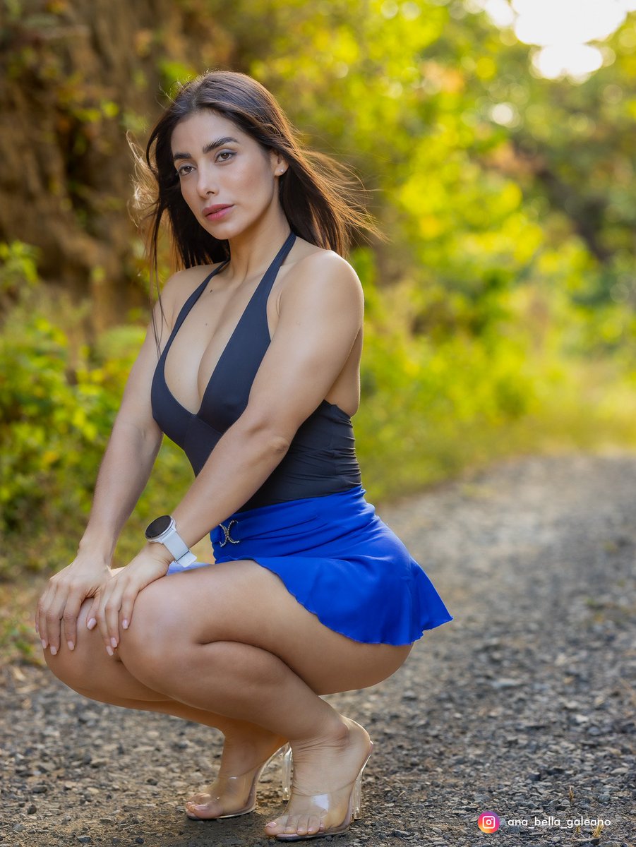 AnabellaGaleano's tweet photo. Aquí casual, mi Instagram 📸 https://t.co/ztjawUd7VR https://t.co/mOumO4D7Bg