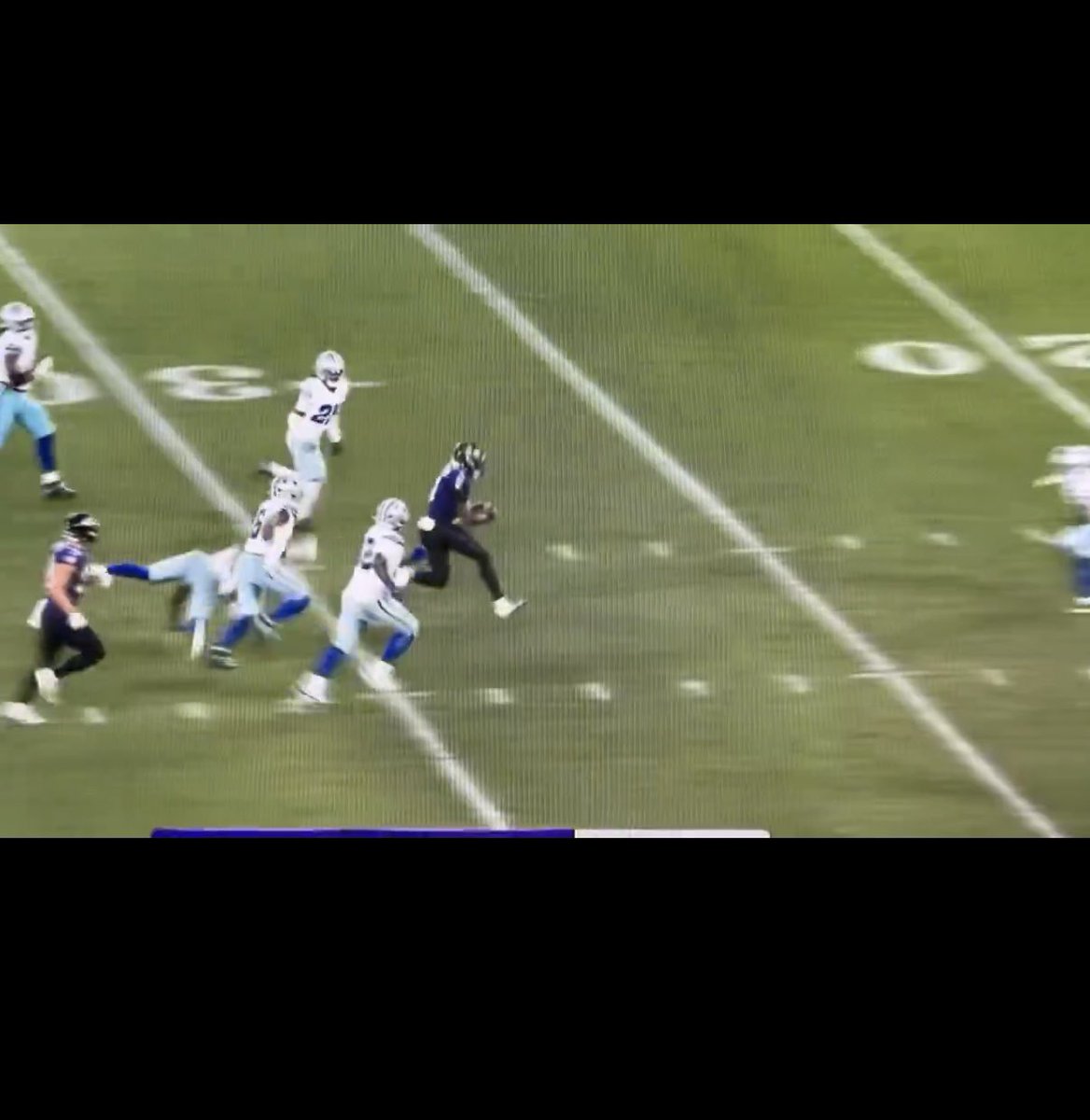 5allyear's tweet photo. @pick6_picks @henrycmckenna lowkey tho why did he https://t.co/6LKiDDxsfv