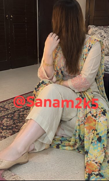 Sanam2k5's tweet photo. No plans, just a cozy day at home🤍 https://t.co/yyrvZ6X34a