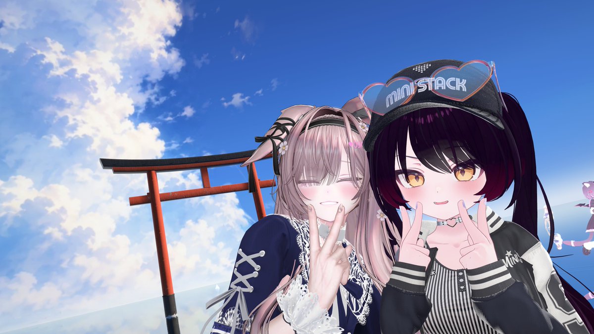 vrc_t_k_'s tweet photo. のんびりパブリックしてたら８Hachiさんとばったり！
フェイトラおめでとう～🌟フルトラだけでも表現力凄かったのに表情まで豊かで超賑やかでしたｗ https://t.co/XxYmbqTUWP