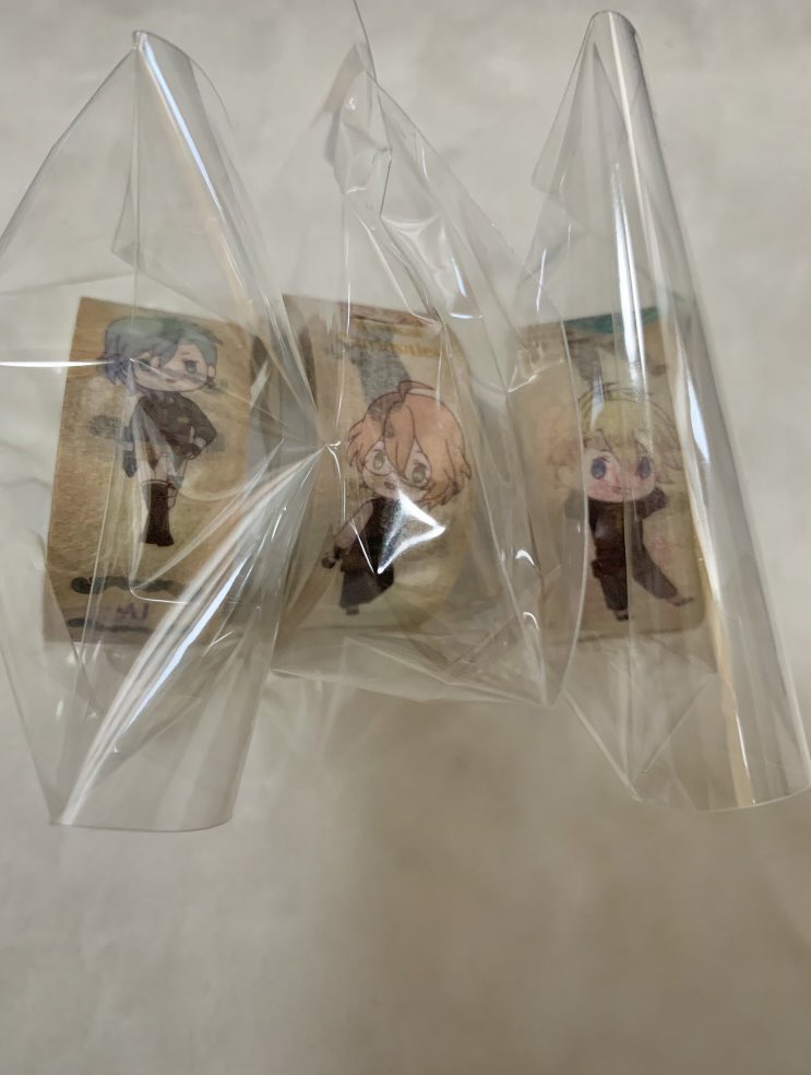 ri_rieri19's tweet photo. [交換・譲渡]うたプリ グラショ

譲
①✩浴衣ちびキャラアクキー りんご飴→真斗2・セシル
②✩提灯型ライト→セシル
③✩MCマステ→藍・那月・翔

求→①②→レン
        ③→レン・蘭丸(マステは交換のみ)
        または定価+送料

郵送希望 https://t.co/GCL96uOAH4
