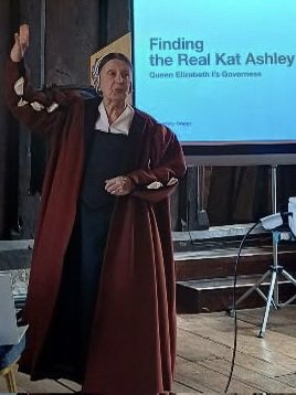 RAGriggsauthor's tweet photo. Thank you St Nicholas Priory @nixpriory for hosting my talk about the Real Kat Ashley on Saturday, thank you Abi for these photos and thank you everyone who came along and bought books. I throughly enjoyed introducing you to the Real Kat Ashley. 

#newbiography #historytalks https://t.co/NnNTYN0c2f