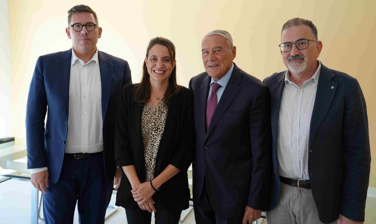 RegioneER's tweet photo. #Legalità, amministratori consapevoli: a #Bertinoro la quarta edizione della #Scuola di #politica. La #notizia 👉  https://t.co/oEg8bN0Z6r https://t.co/0TEIhTv8kY