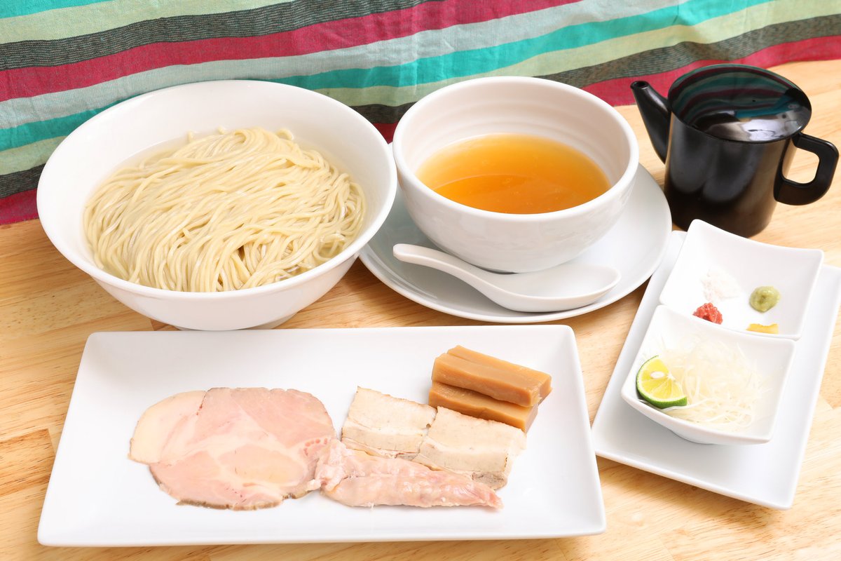 ko1122yama's tweet photo. 「和え玉にぼし」
「和え玉かつお」

▼販売中
「お持ち帰り用らぁ麺」
（しょうゆ、しお）
「お持ち帰り用チャーシュー」
（240g、400g）

▼通販サイト
https://t.co/aTTI70pbdv

どうぞよろしくお願いいたします。

#麺処やま田
三重県津市一身田町180-2
(駐車場50台有り)
https://t.co/v7M2pSDPMY https://t.co/l2ujFwrV6X