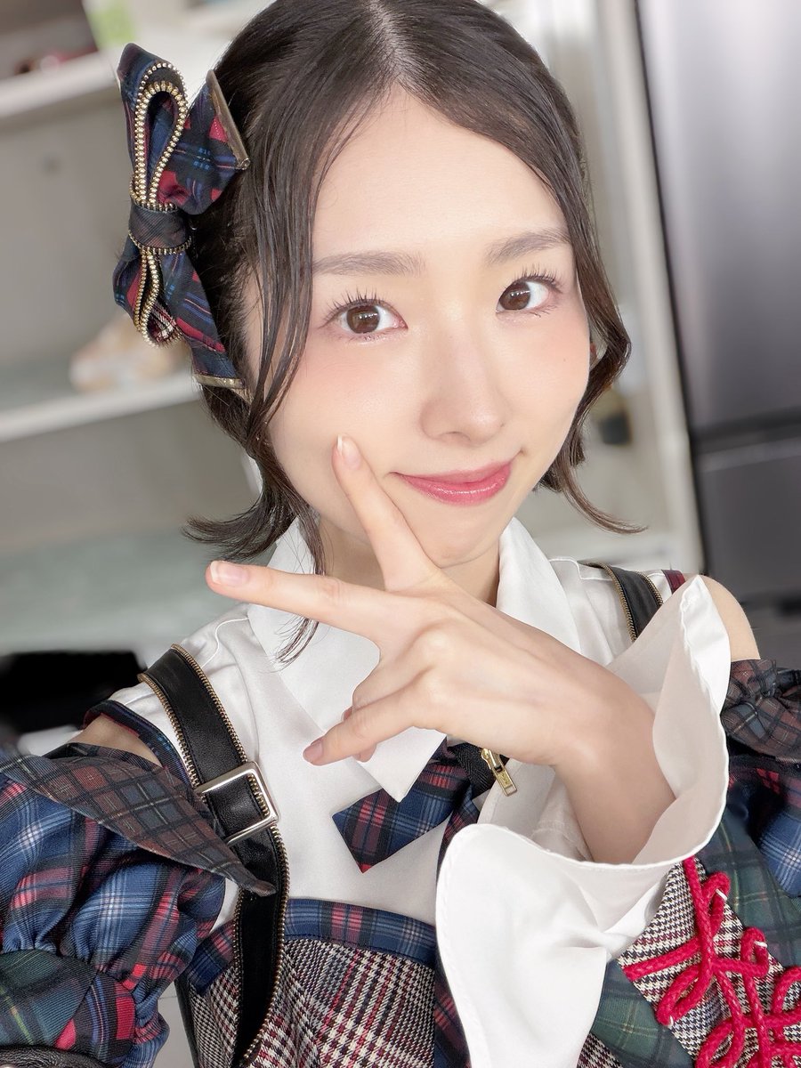 yahho_sahho's tweet photo. なんと明日の13時までで
アルバムの写真会の申し込みが
終わってしまうみたい🥺ﾊｰﾔｰｽｰｷﾞ

今回も最後の部が残り僅かになってるとか😶
公演衣装もどれ着られるか楽しみだし
この期間も楽しい時間にしたいな✨
▷https://t.co/pC1g3bHLKt https://t.co/Cj5eZcgeb6