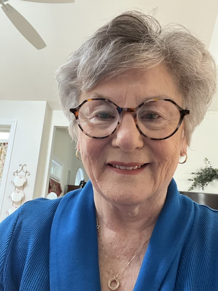 NRuzaida's tweet photo. My love, I love you so much. I always cherish the way we talk and the connection we share. I miss you deeply, and it hurts that I can’t see you right now. I hope the day comes when we can finally be together and share beautiful moments. ❤️🥰 https://t.co/Q1BURMHRoI