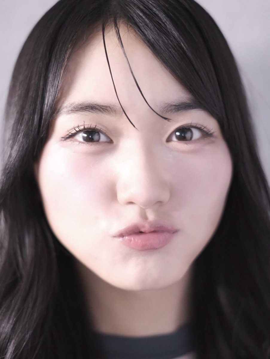 pandano_mousou's tweet photo. 寝ぼけて誤送信で“キス”と送っていたらしく、ずっと何かを身構えているおともだち。

https://t.co/U1NVIxY0jc https://t.co/SNgxa7v3q3