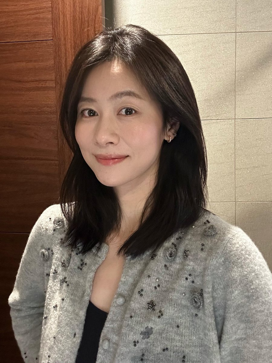 SmileyTina90's tweet photo. 30➕的姨姨还会有男孩子喜欢嘛 https://t.co/GZZ8KNcmaA