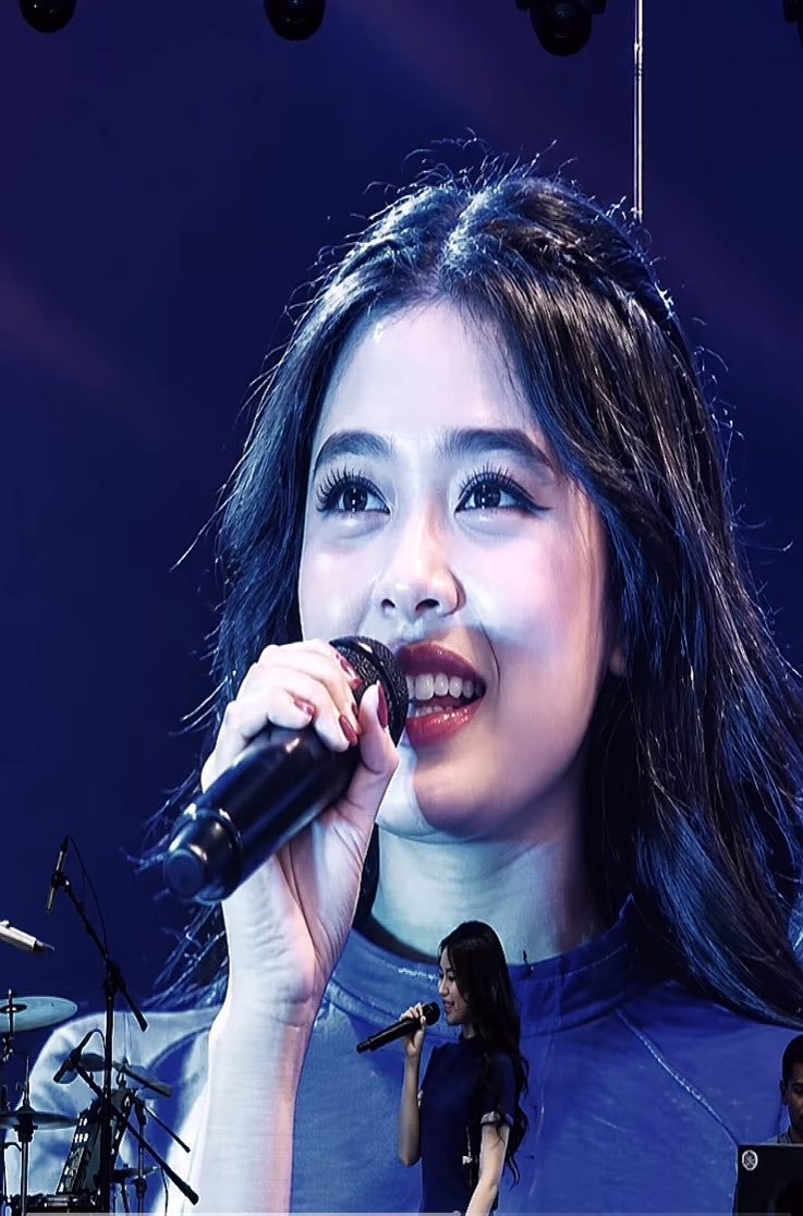 malkistst's tweet photo. era qeela idol beneran meresahkan so pretty!!😖🥺 https://t.co/YssY1qxyup