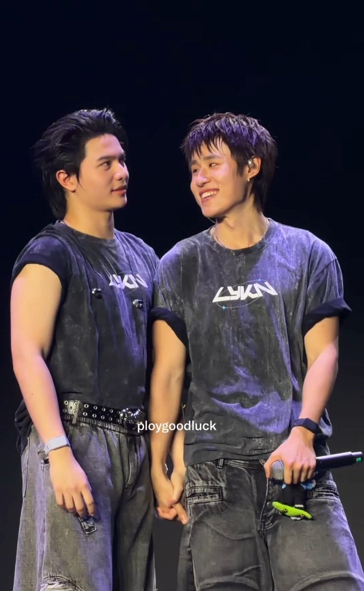 spicy_sugar2's tweet photo. ไข่เลี่ยมของแม่ฮีตัวใหญ่ขนาดนี้ตั้งแต่เมื่อไหร่วะ
ตัวใหญ่กว่าพี่นัทพอเข้าใจ แต่กอดพี่เอสจมอกได้นี่แม่อึ้ง 😅😅😅

#williamjkp https://t.co/C7cLsjyq1u