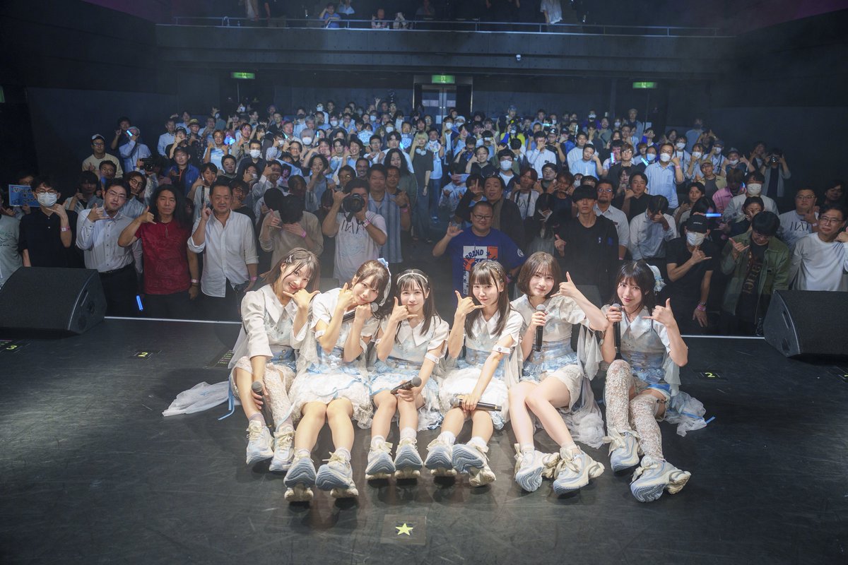 hzme_official's tweet photo. HzMe定期公演『Sync』vol.4 ✦.˚

今回もチケット完売、そして追加販売を経て、
会場いっぱいの皆さまにお越しいただき、無事に公演を終えることができました！！
一緒に最高の時間を作ってくださった皆さま、本当にありがとうございました꙳⟡

そして、新曲『ノノノイズ』を初披露させていただきました*.+ﾟ
皆さん、いかがでしたか？
新しい私たちの魅力が伝わる一曲になっていたら嬉しいです✦.˚

これからも進化し続けるHzMeを、ぜひ楽しみにしていてくださいˊ˗

#HzMe
#ヘルツミー