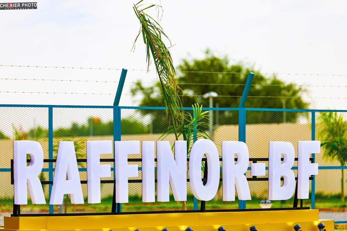 BurkinaFaso55's tweet photo. #Burkina🇧🇫 : #RAFFINOR va raffiner 150 tonnes par an, avec une pureté pouvant atteindre 99,99%
La 1ère pierre avait été posée en nov2023. Elle dispose d’une capacité de 400 kg d’or par jour, soit environ 150 tonnes par an. https://t.co/RsJKnriCam