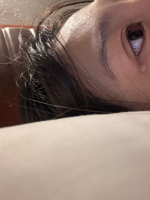 Kayakayacan12's tweet photo. 如果滑到我    
可以給我一點鼓勵嗎？    
我今天的心情真的很糟糕   
 謝謝大家 https://t.co/MJw8simIVI