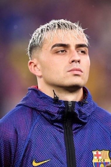 RBcleay's tweet photo. 🚨 ペドリ🇪🇸

サッカー人生で最も大切なものを語る🇪🇸🤝

🗣️ ペドリ

「サッカーから得たもので
僕が最も大切にしているのは友人です」

「タイトルの数や勝利した試合の数は
重要ではありません」

「最後まで残り続けるのは
友情だと思います」 https://t.co/P3kTJV4UDv