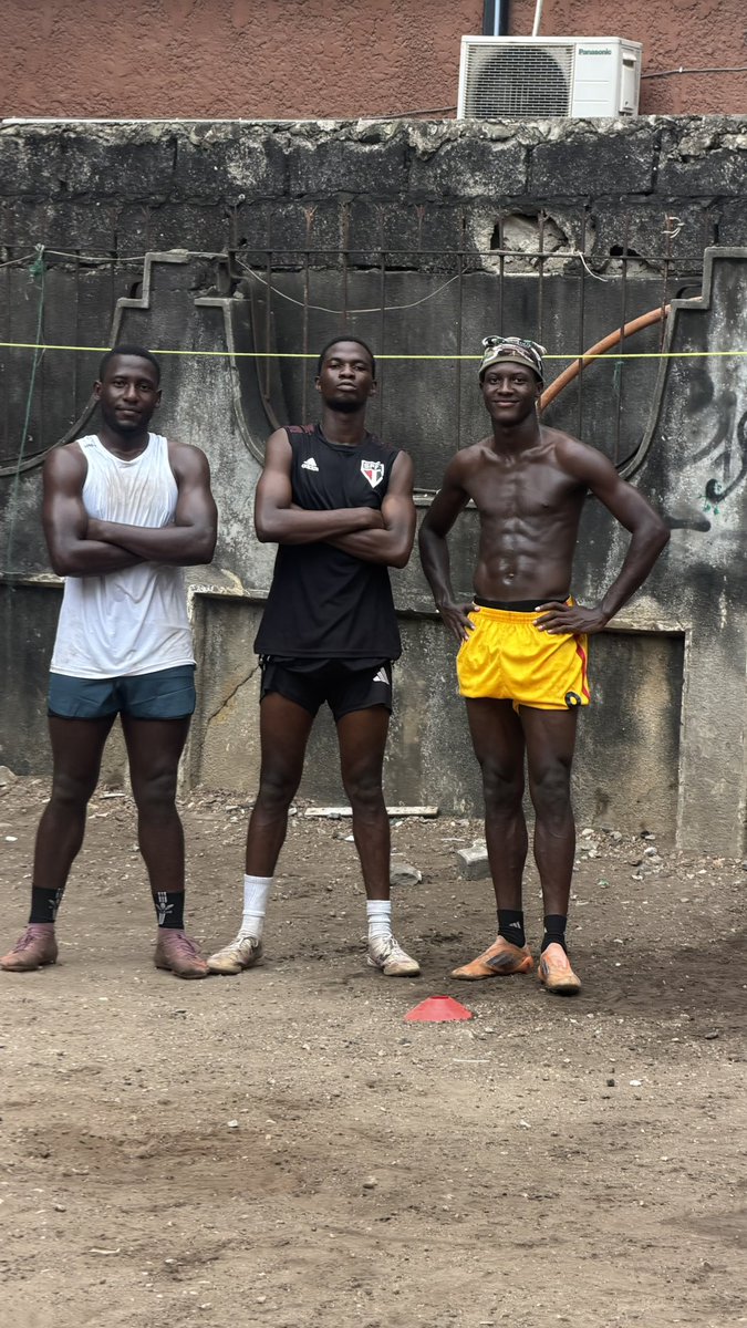 Ikhane_10's tweet photo. 3 hours training Section putting in all work @kollytheguru @IamBhassan  Give God Time ✝️🦍 #football #fyp @PoojaMedia @AbuAzeezAbolaji https://t.co/KNeHOqboLt