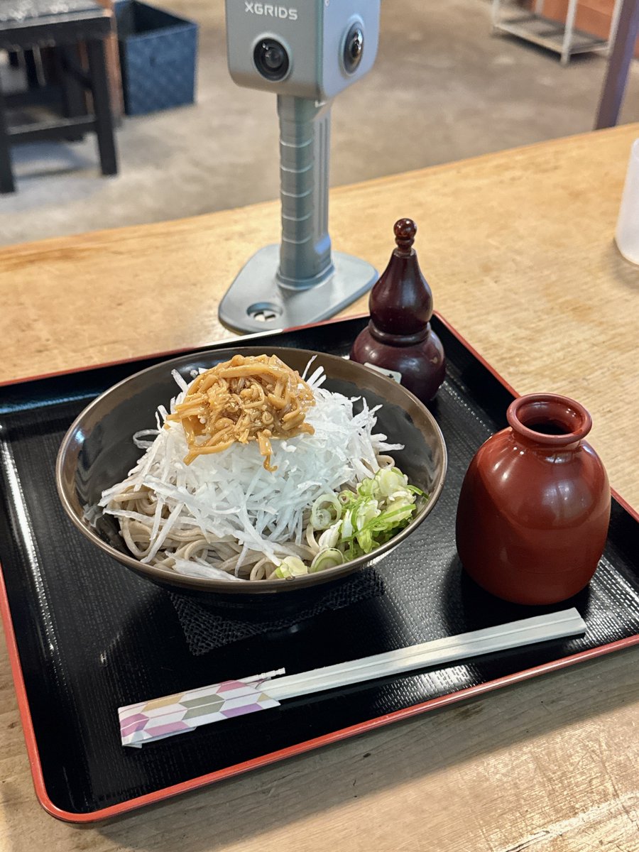 lileaLab's tweet photo. 遅めの夏季休暇いただき。

念願の馬籠宿へ！

Osmo360とXGRIDS K2で、
丸一日滞在して全域たっぷり撮影。

山間に広がる水車の回る石畳な古い町並み。
ちょうど彼岸花も咲いて。
最高だ。 https://t.co/MmLA3wCC1X