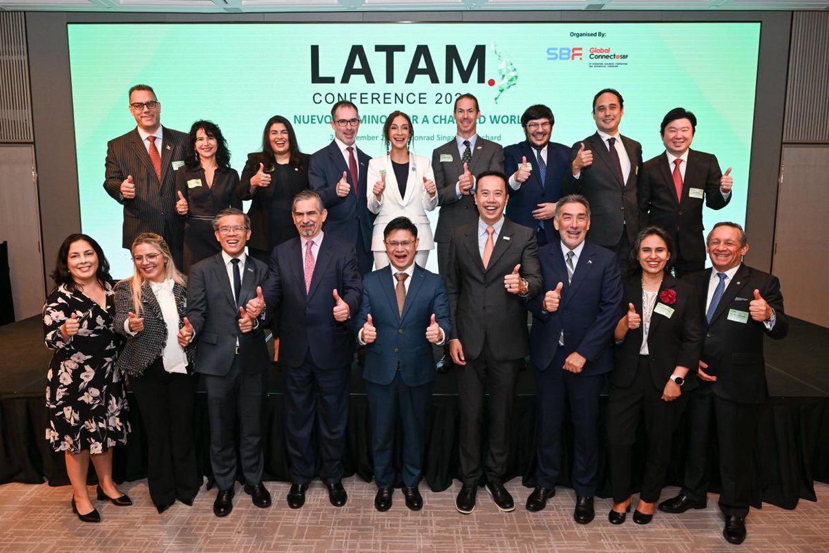 agarcialopezl's tweet photo. 🇲🇽 @Embamexsing y @sgmxcham participaron en #LATAMConference2026  de @ApexBizChamber,  con la sesión “Inside Plan Mexico: New Pathways for Trade and Investment”, donde se destacó a México como destino estratégico para el comercio, la inversión y cadenas de valor. #PlanMéxico https://t.co/fbBu58udw1