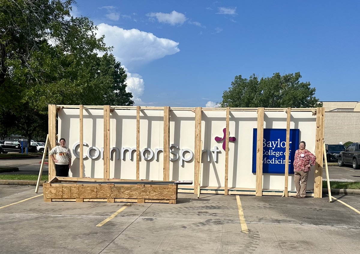 cshhouston's tweet photo. Our brand unification signage project is officially underway. As you drive through the city, you’ll start to see the CommonSpirit name taking its place on our facilities. Keep an eye out for these changes in your neighborhood! #CommonSpirit #GrowingTogether #HealthcareExcellence https://t.co/obJsAJT4Pe