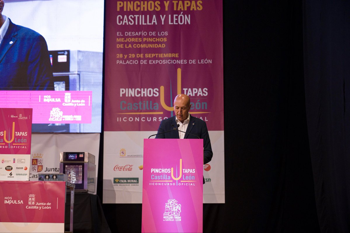 CPinchosCyL's tweet photo. 🍢✨ ¡Arranca el II Concurso de Pinchos y Tapas de Castilla y León!

📍 León reúne a los finalistas de las nueve provincias en una cita promovida por HOSTURCYL y patrocinada principalmente por la Junta de Castilla y León.
@CyLEsVida https://t.co/mBv8uEAA2Y