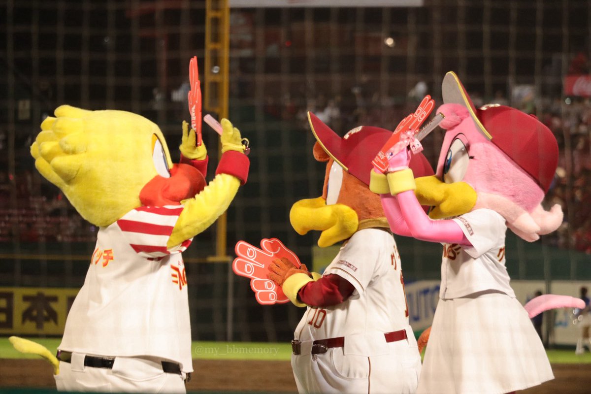 my_bbmemory's tweet photo. ぴーちゃんたち、お仕事がんばっててえらい
#RakutenEagles https://t.co/AUcY30E6Ux