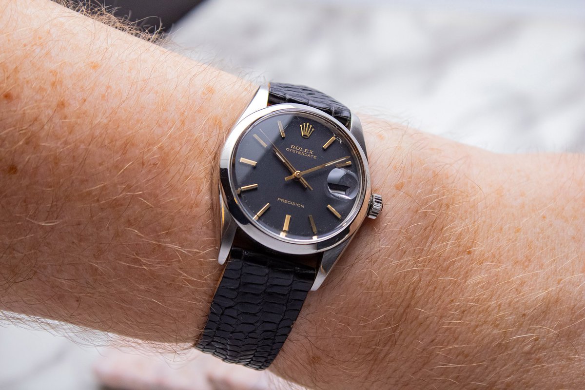 aBlogtoWatch's tweet photo. Sean has a confession: he’s never been a “Rolex guy.” That is, until he borrowed a 1974 Oysterdate Precision Ref. 6694. 

34mm, smooth bezel, gilt markers and hands on a black dial, and a cyclops date display on a textured leather strap — it’s everything he didn’t expect to like. Sometimes, pushing your comfort zone can lead to discoveries. 

Head over to ABTW to see how it won him over in the latest edition of Time Machines. 

https://t.co/1SGfar4MoS