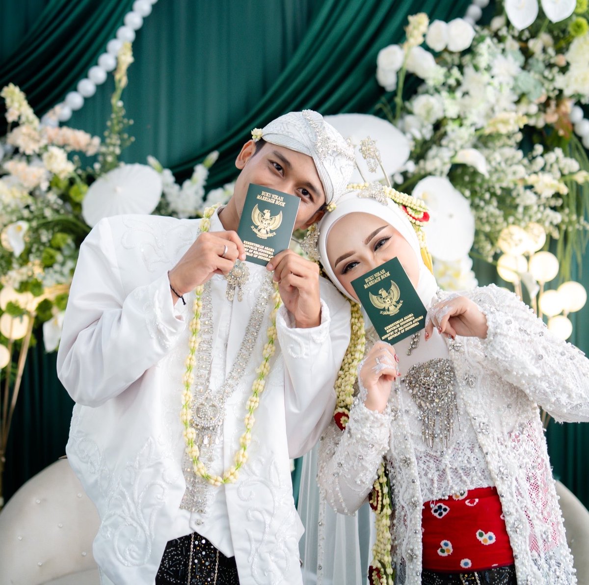 daisyreliefff's tweet photo. hallo ini wisnu,suami aku 

selamanya❤️ https://t.co/h9fwXiiqIB