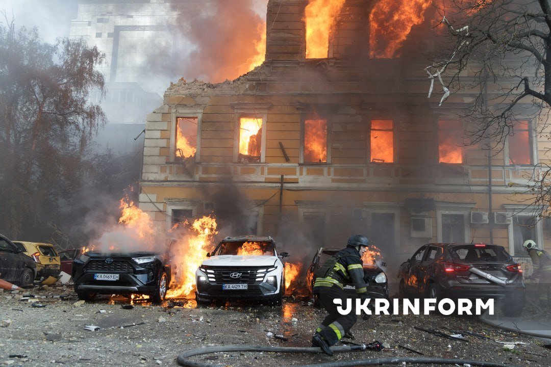 DenShtilierman's tweet photo. Today, a Russian drone struck the building of the National Academy of Sciences of Ukraine in the center of Kyiv. This is a place of work for scientists, not a military headquarters. A fire broke out in the building. Rescue workers are searching for people who may still be inside.

Russia is systematically trying to destroy our people, our science, and our culture.

Ukrainian President Volodymyr Zelenskyy has already responded:

“Russia will certainly face a response for the strike against the building of the National Academy of Sciences of Ukraine.”

A pharmaceutical company and a number of civilian facilities were also attacked in Kyiv.

What is the world planning to negotiate about with these Kremlin scum? How many Ukrainian cities will they be allowed to destroy? What part of our country do they want to hand over in exchange for a promise to temporarily leave the rest alone? Why should preserving the Russian empire be anyone’s priority at all?

There should be no negotiations with these scum. The world must finally find the courage to put an end to the Russian empire once and for all. Such a terrorist state should not exist!