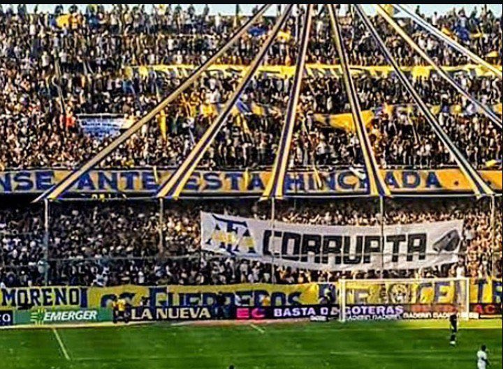 LarrocaGustavo's tweet photo. Para los putitos de la plata. Cuando ustedes descubrieron la Luz, nosotros ya debiamos dos facturas.

Ahi nadie se plantó y a nadie le importaba. Ahora se hacen los paladines de la justicia (solamente cuando pierden)

Ya nadie se come el cuento de que quieren un futbol mas justo https://t.co/OWOqUuZjmp