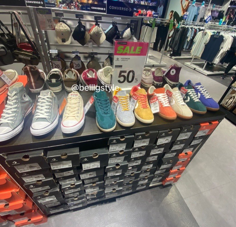 belllgstyle's tweet photo. รับหิ้วรองเท้า Converse sale 50%🔥🔥 สนใจdm ค่ะ

#รับหิ้ว #รับหิ้วconverse #รองเท้าconverse #รับหิ้วทุกอย่าง https://t.co/oIlgz6jDfF
