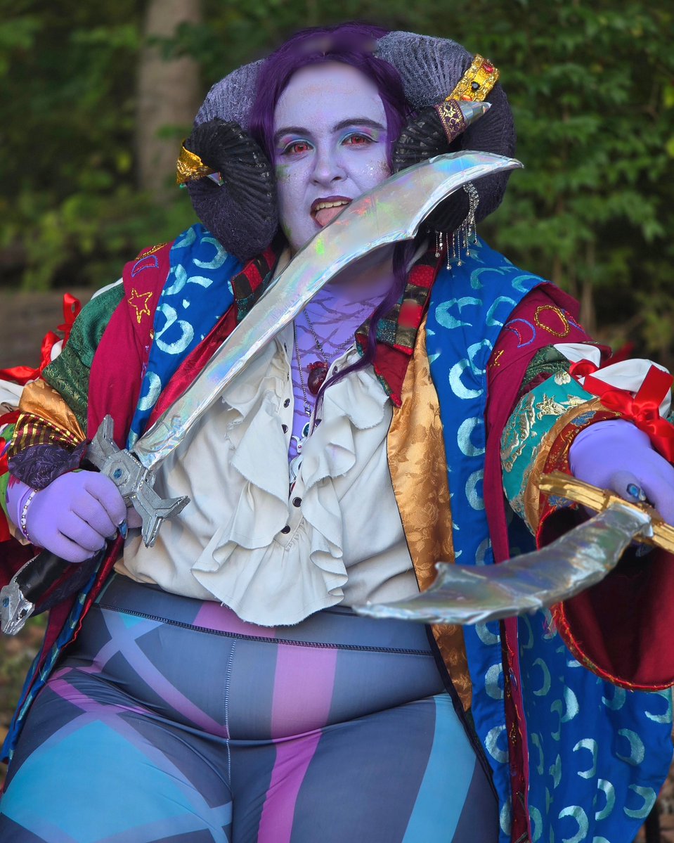 thishasbeencary's tweet photo. Never trust the truth. The truth is vicious, the truth thinks that you owe it something.
π¦ Mollymauk Tealeaf is a @CriticalRole character by @executivegoth
πͺ Mollymauk cosplay by me
πΈ sin_de_quill
#criticalrole #criticalrolecosplay #mollymauktealeaf #mightynein https://t.co/9l5lZ1WADy