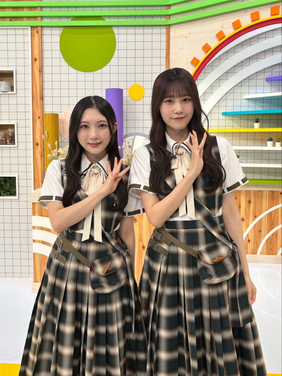 4ch_KRY's tweet photo. あす午後5時20分頃
#krynewsevery. 「らいふ」に
#櫻坂46  山口県出身 #谷口愛季 さんと
広島県出身 #向井純葉 さんが出演！♡⌇

山口県出身 谷口愛季さんは 10/14 発売の
16枚目シングルで 初の表題曲センター💘
#青葉坂46オーディション についても
お話していただきました！🌱
ぜひご覧ください🪽 https://t.co/j71Oqixmcz