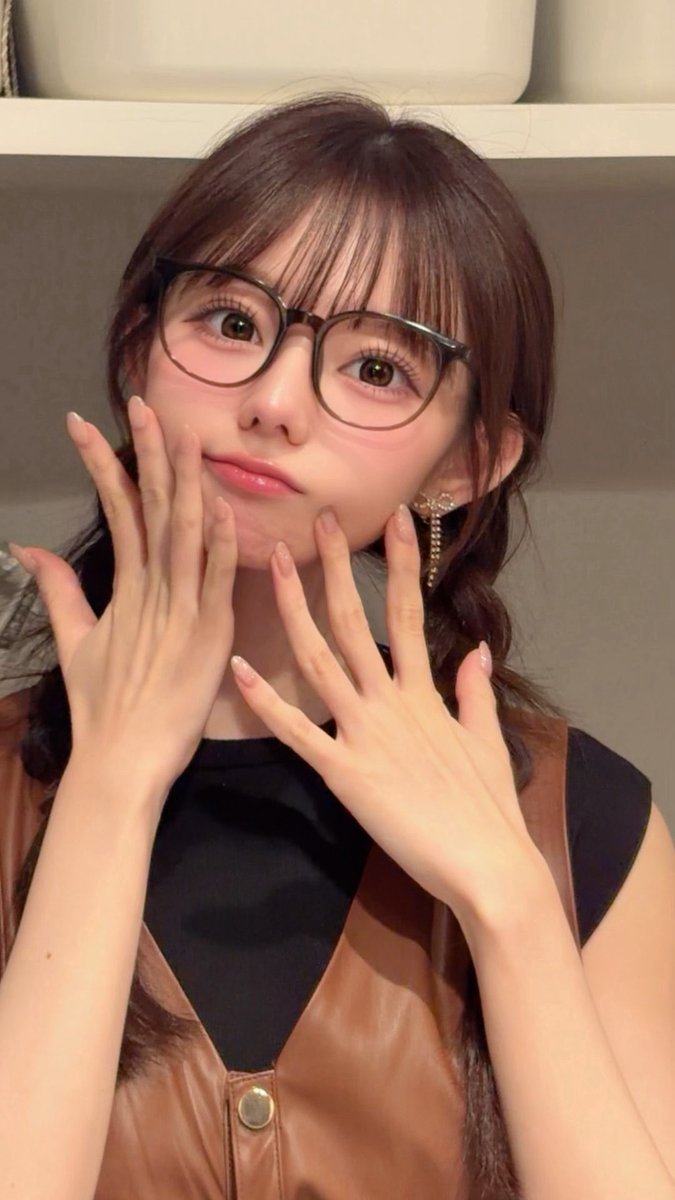 MSP__Rio's tweet photo. オンラインお話会ありがとうございました🥰🍁

毎月、莉緒の為に時間を作ってくれて本当にありがとう🫶🏻
二人でお話する時間が楽しくて癒しだよ〜〜🪽
いつもあっという間すぎて寂しい🥺

また来月もお話しようね！💐

本日レアな三つ編みでした🫣

#マスカーピース #マスピ https://t.co/lYAQFi2j92