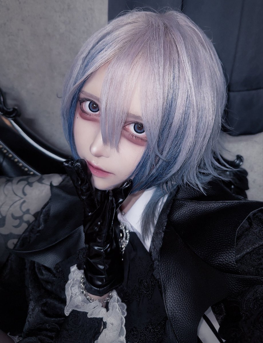 Ao_666_oA's tweet photo. 僕にどこまで捧げられるの？ https://t.co/81FcUclvAp